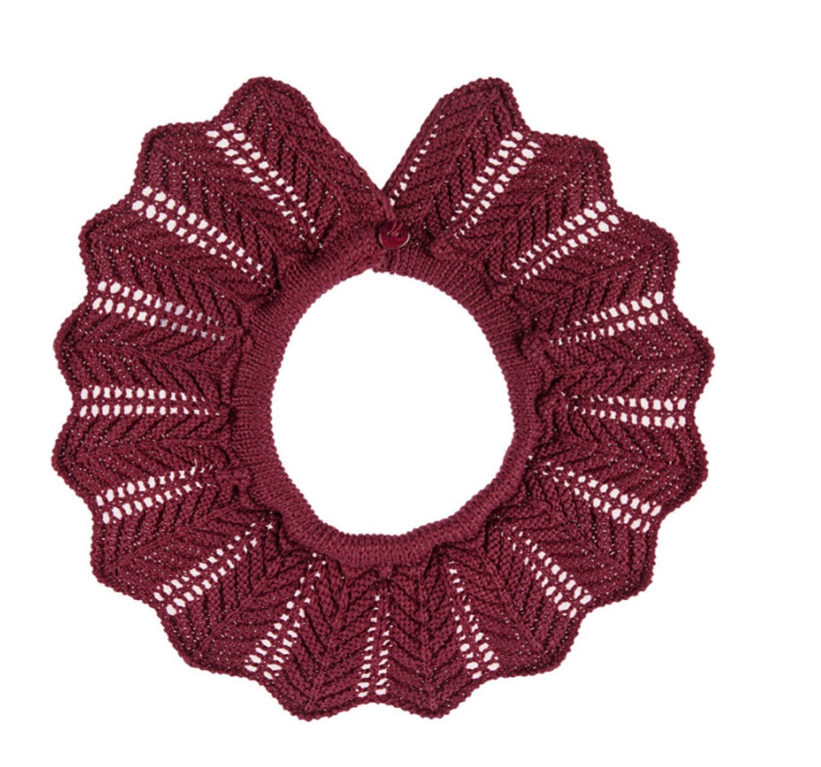 Cuello punto Burdeos