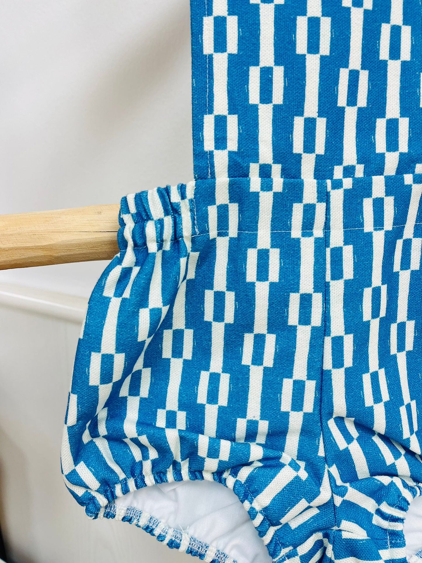 Peto Asimétrico Leo